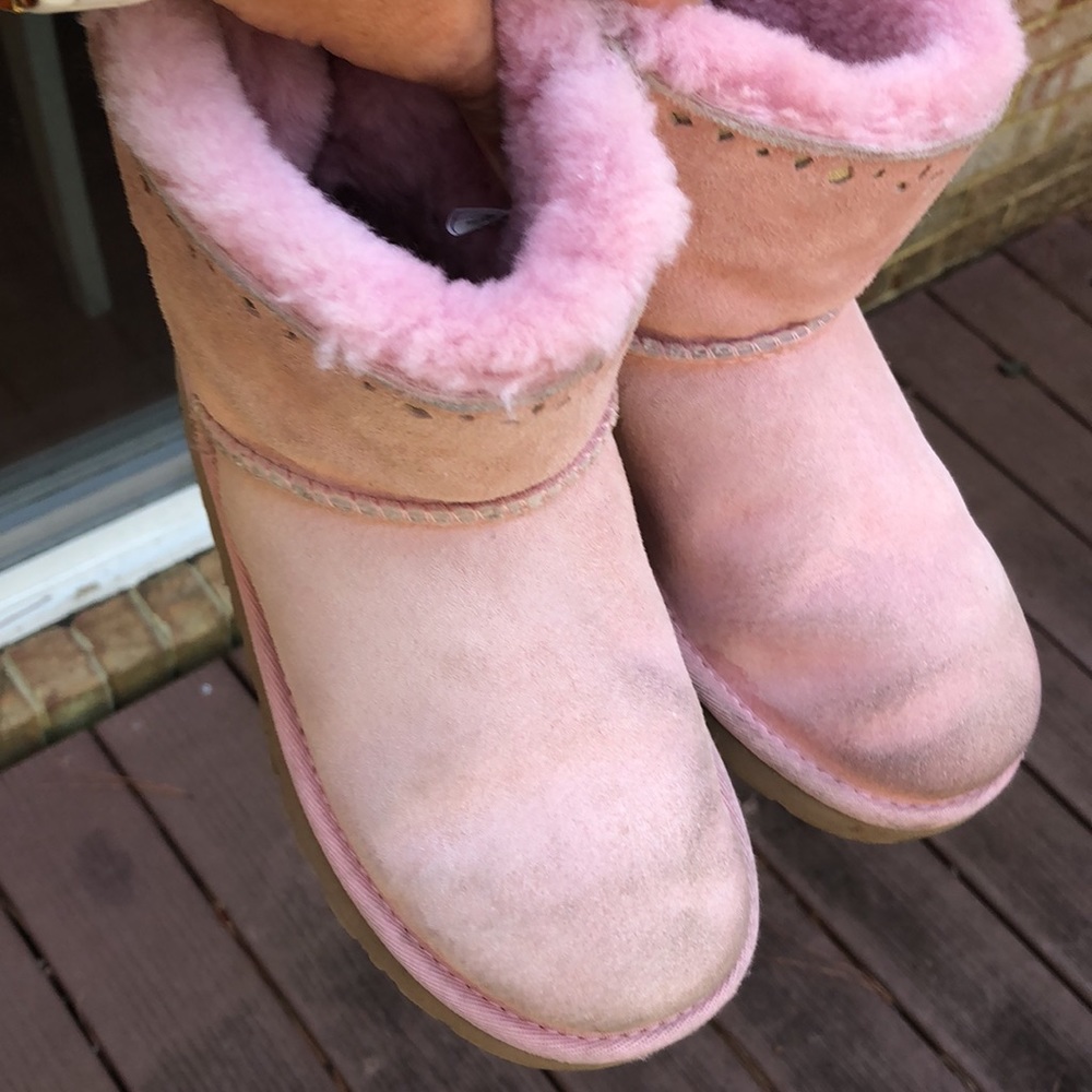 Nice UGG size 2